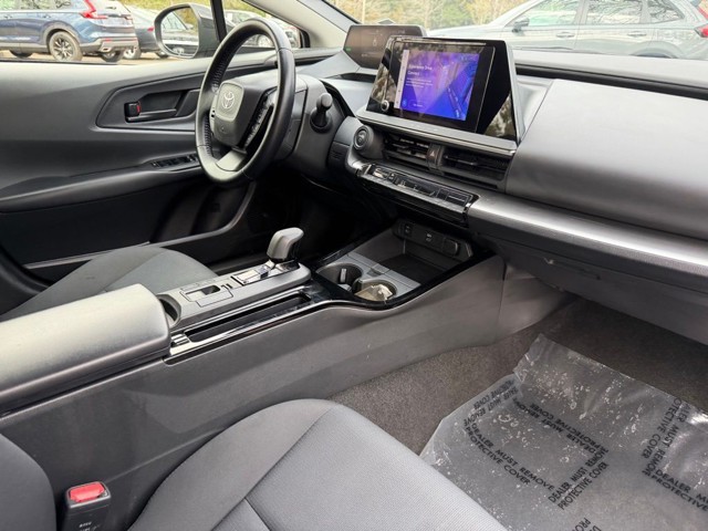 2024 Toyota Prius - Photo 10