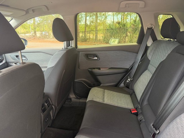 2023 Nissan Rogue - Photo 11