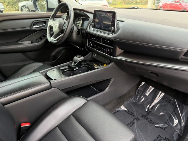 2023 Nissan Rogue - Photo 11
