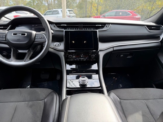 2023 Jeep Grand Cherokee - Photo 13