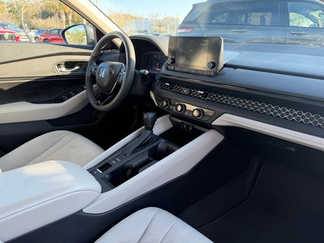 2023 Honda Accord - Photo 10