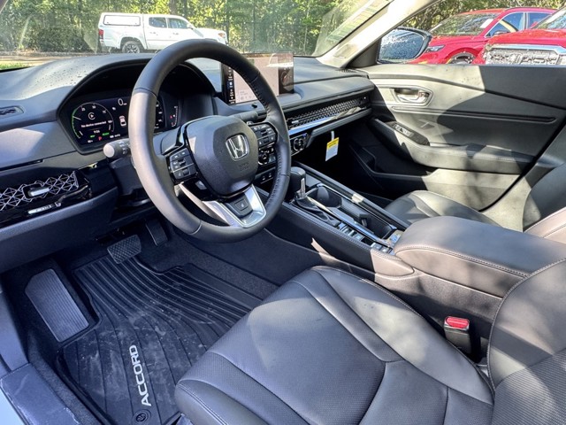 2025 Honda Accord Hybrid - Photo 15