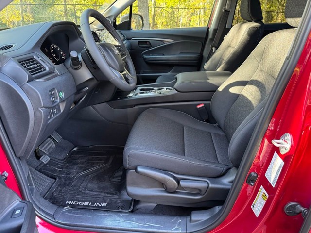 2025 Honda Ridgeline - Photo 11