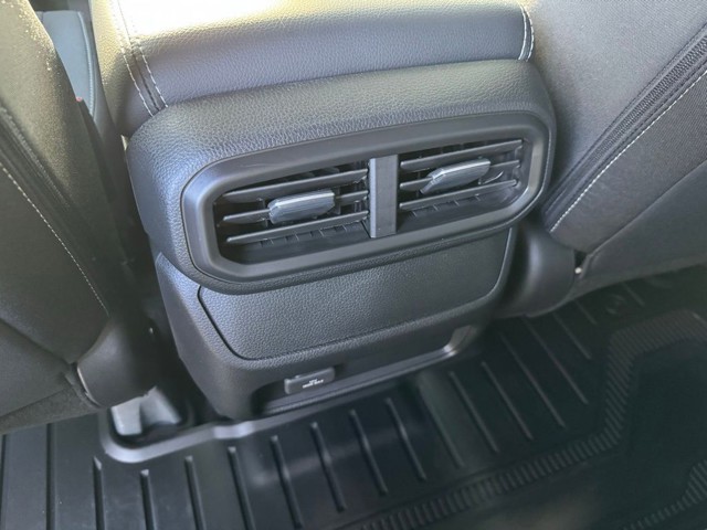 2025 Honda Ridgeline - Photo 8
