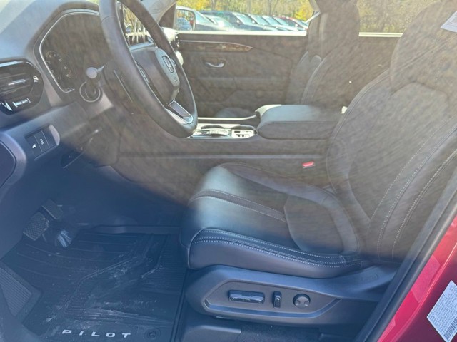 2025 Honda Pilot - Photo 11