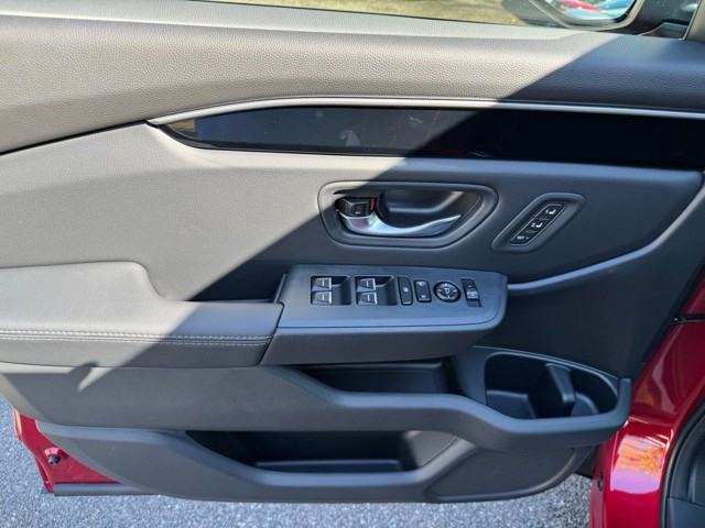 2025 Honda Pilot - Photo 13