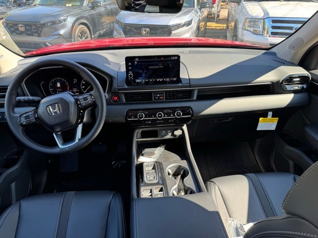 2025 Honda Pilot - Photo 9