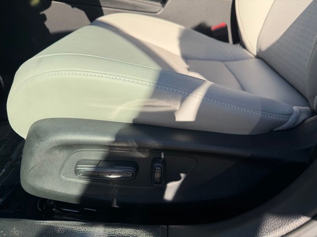 2026 Honda Civic Hybrid - Photo 13