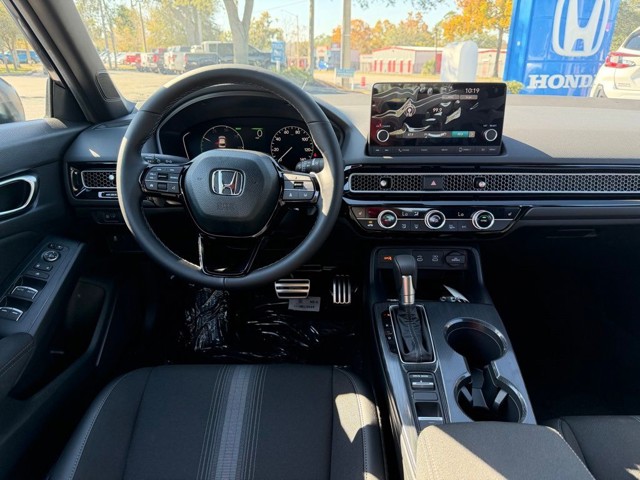 2026 Honda Civic Hybrid - Photo 9