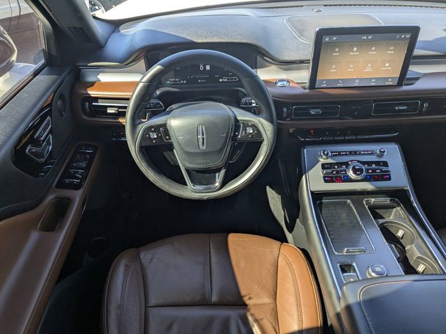 2020 Lincoln Aviator - Photo 11