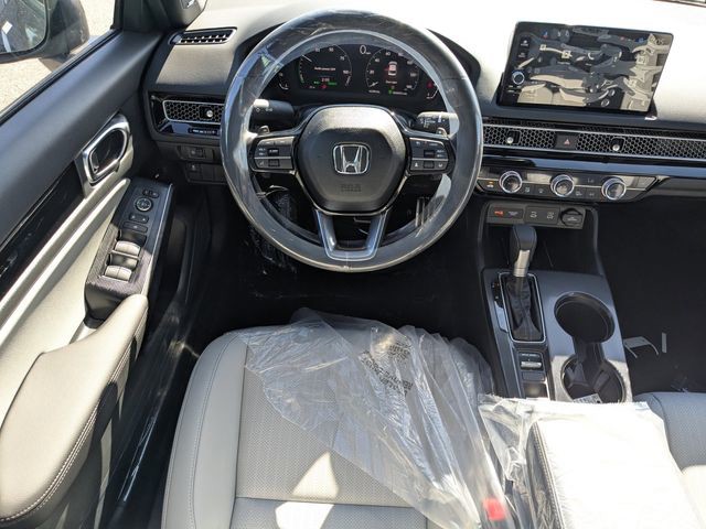 2026 Honda Civic Hybrid - Photo 14