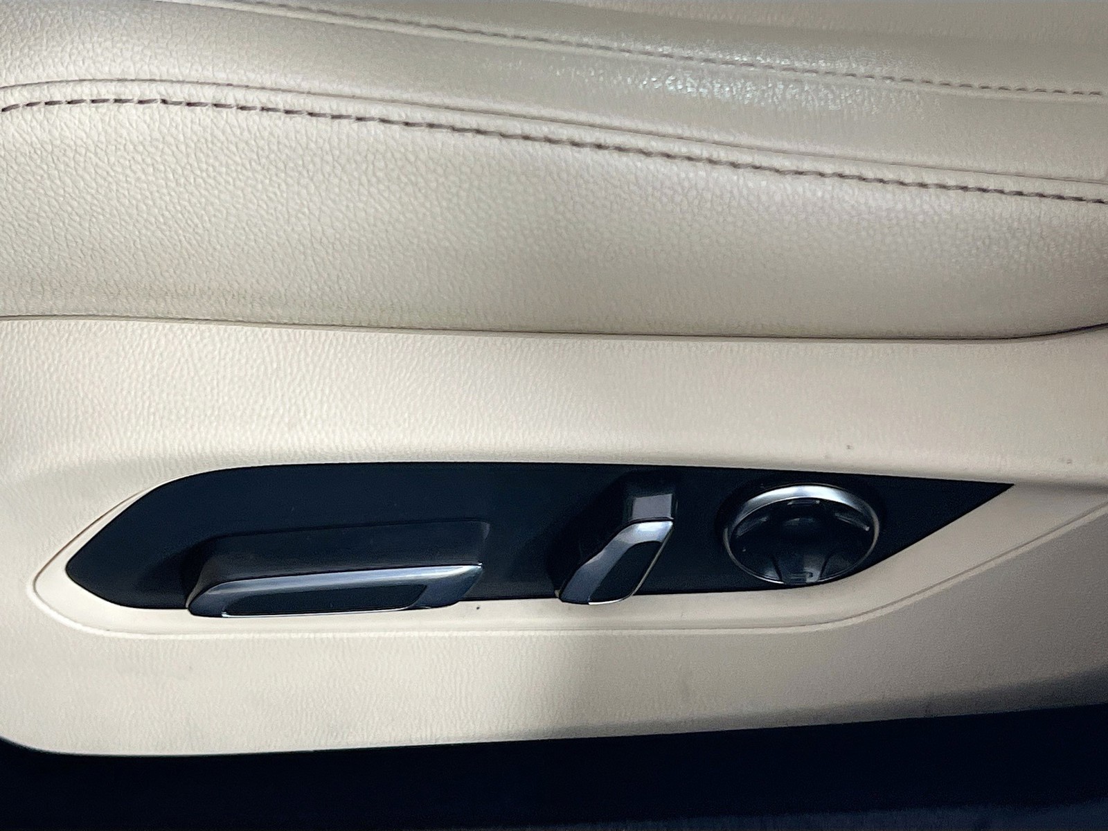 2021 Acura TLX - Photo 15
