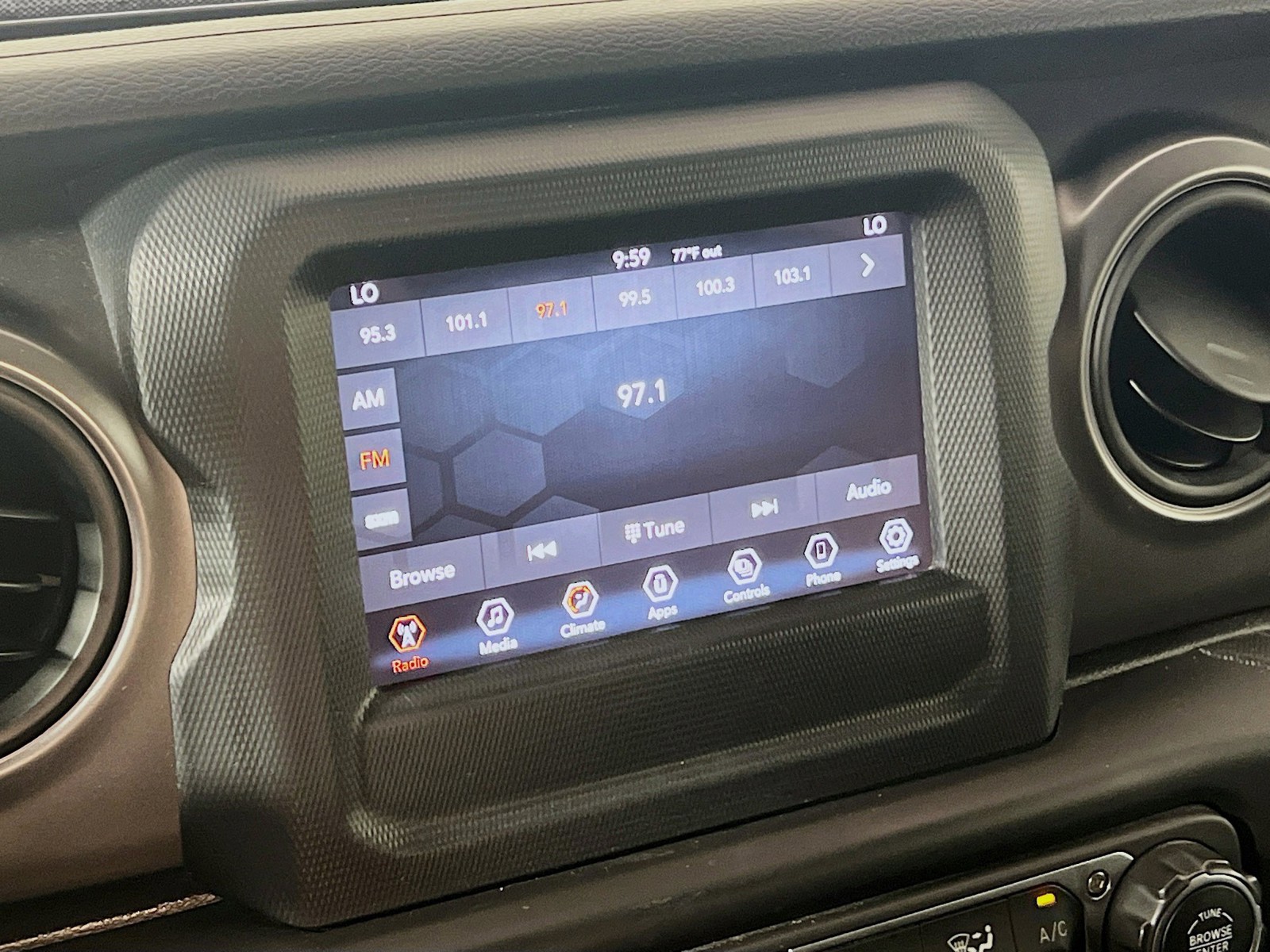 2021 Jeep Wrangler - Photo 12