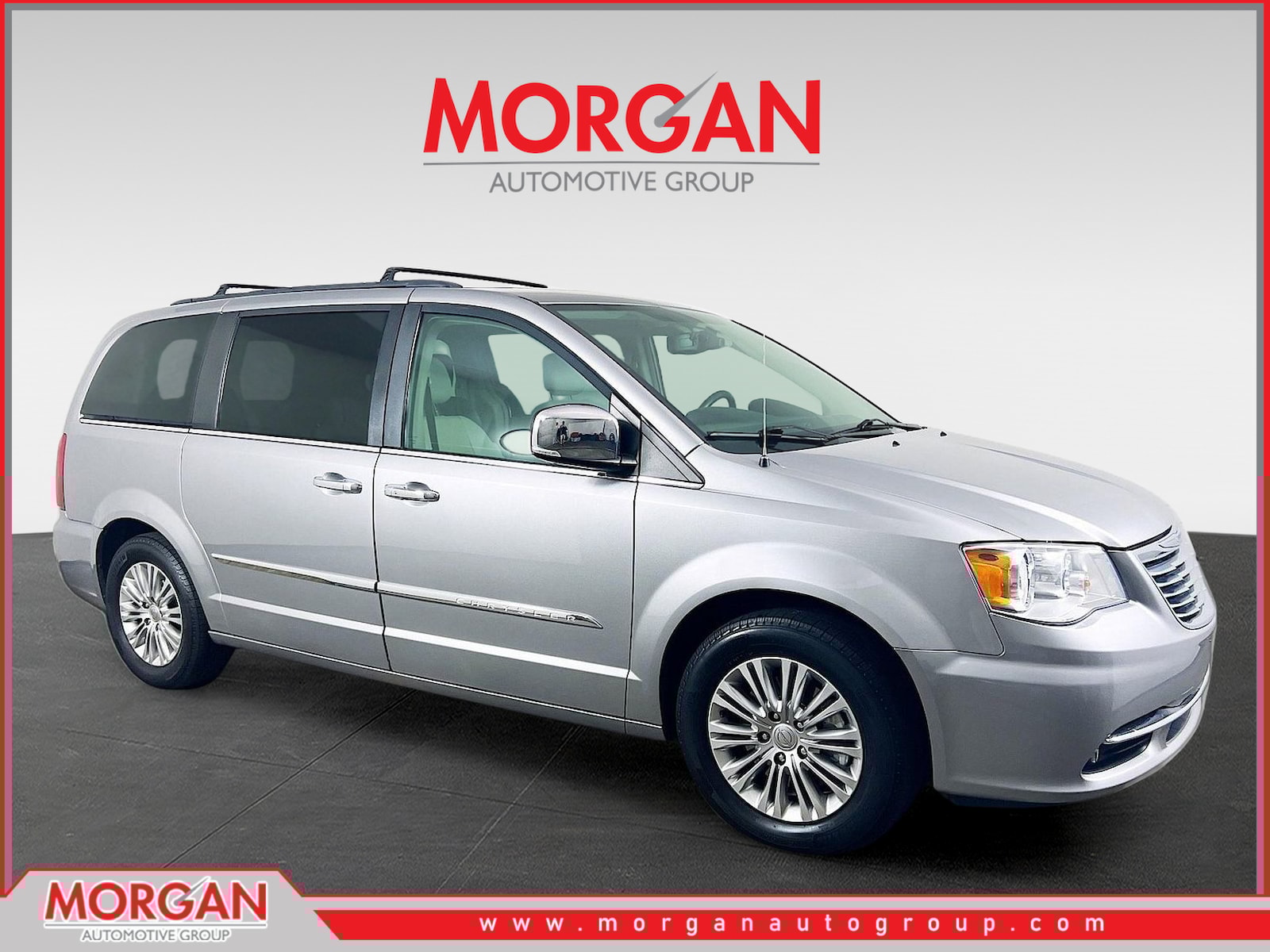 2016 Chrysler Town & Country Anniversary Edition