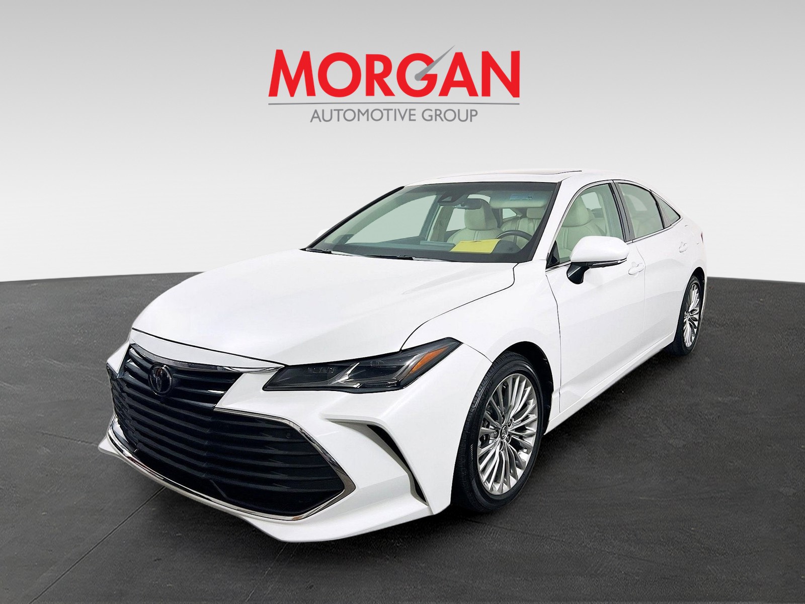 2020 Toyota Avalon - Photo 2