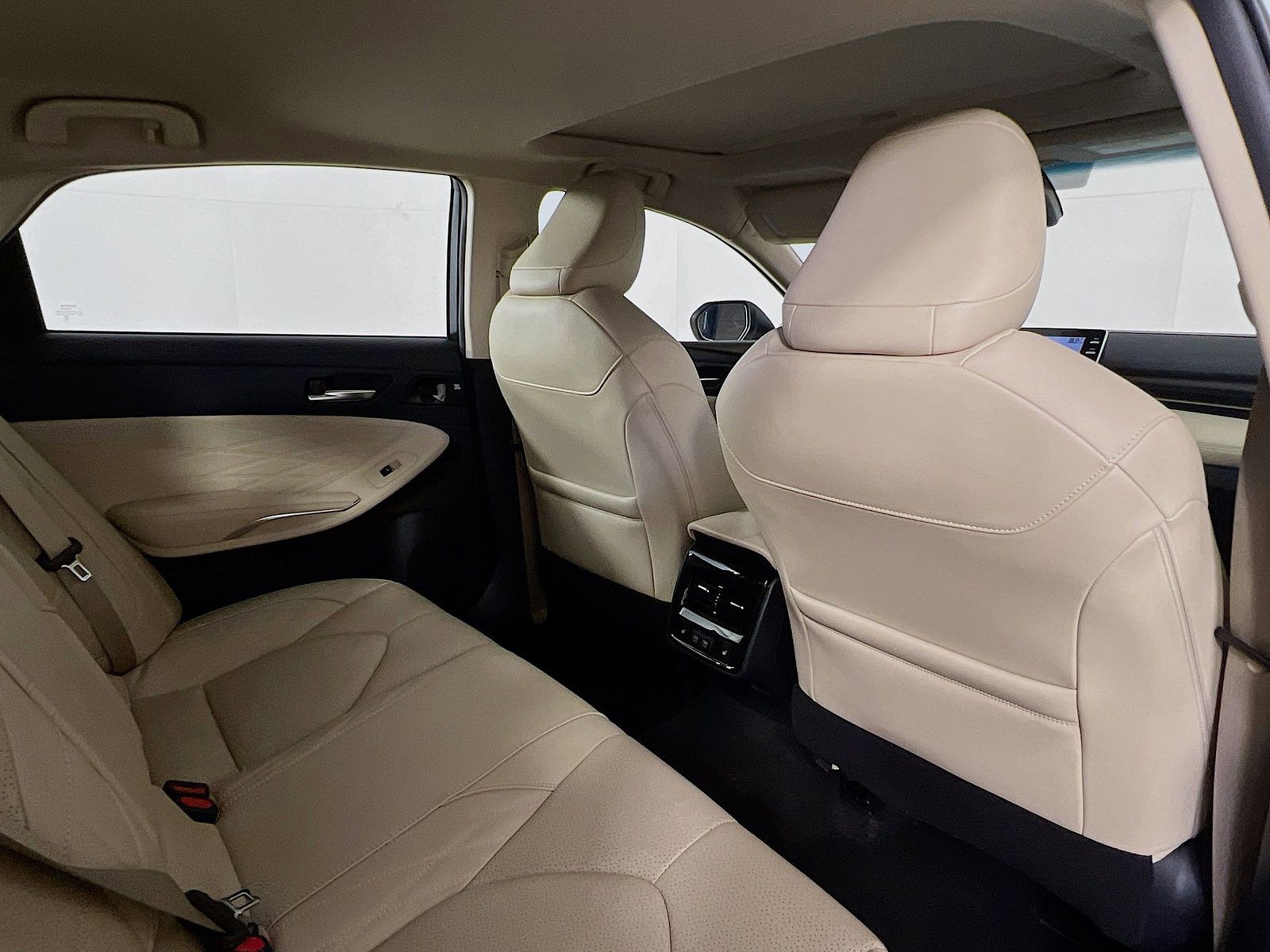 2020 Toyota Avalon - Photo 8