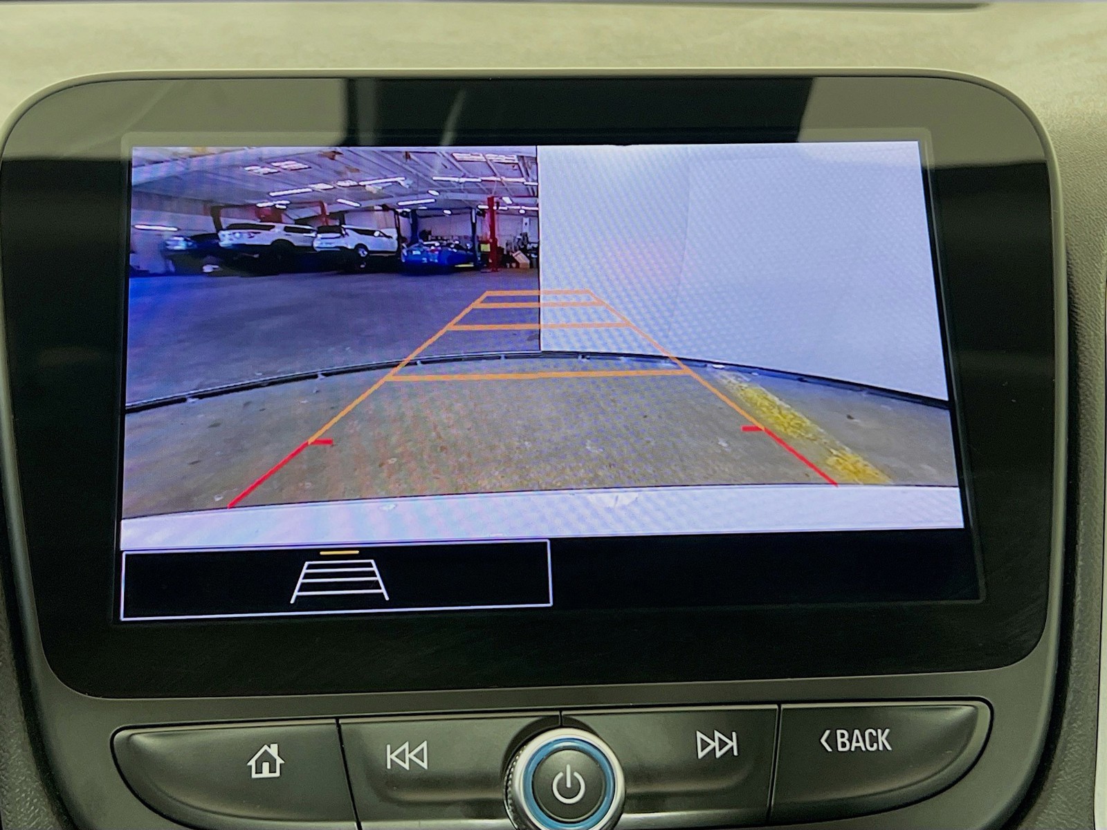 2024 Chevrolet Malibu - Photo 13