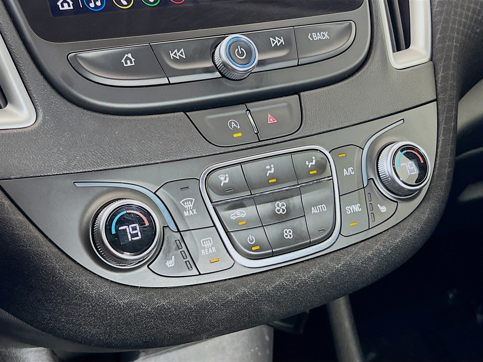 2024 Chevrolet Malibu - Photo 15