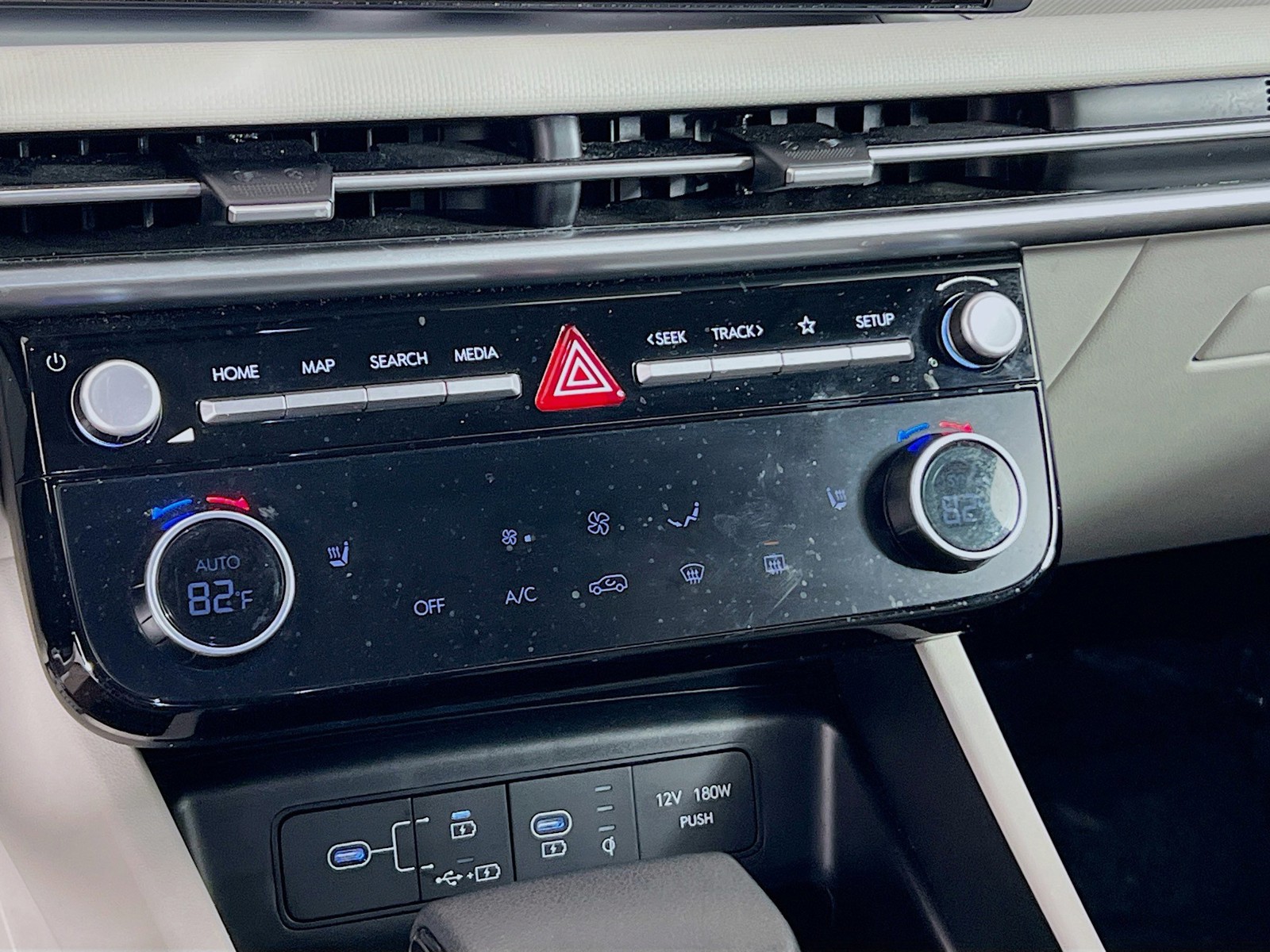 2025 Hyundai Tucson - Photo 14