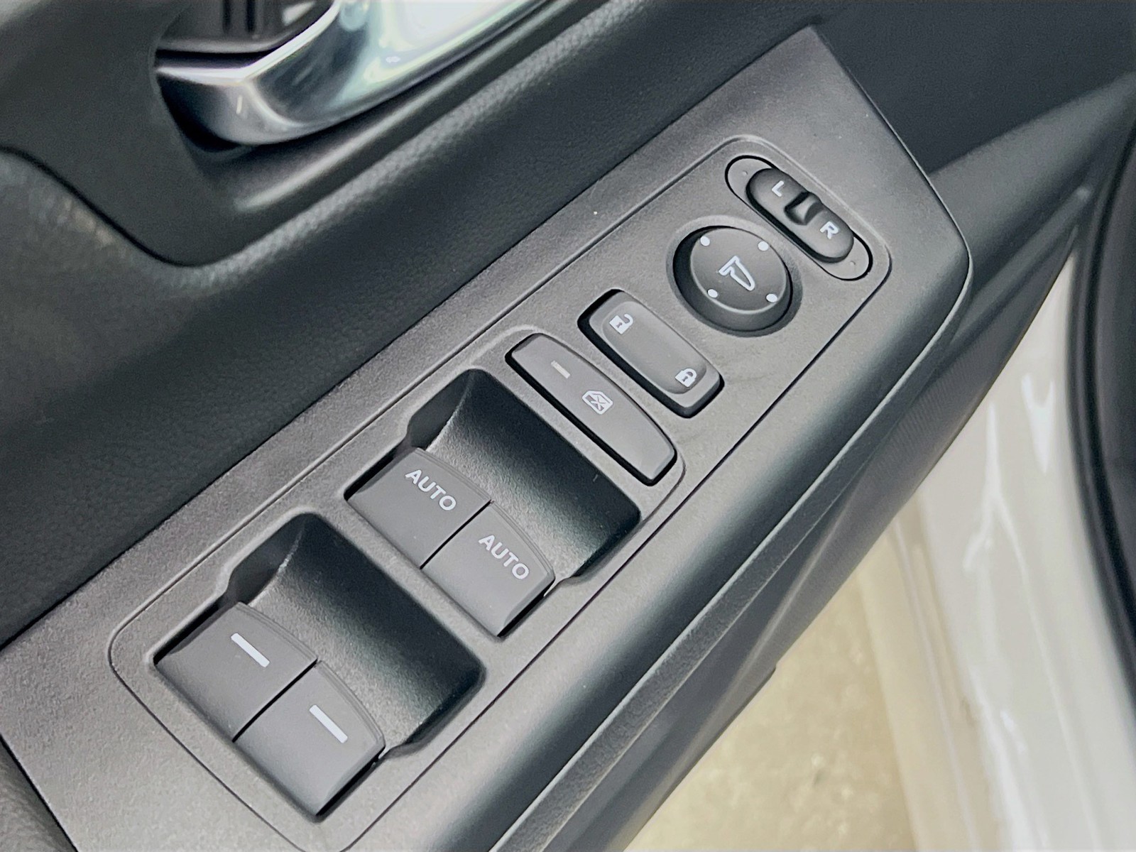 2026 Honda CR-V Hybrid - Photo 15