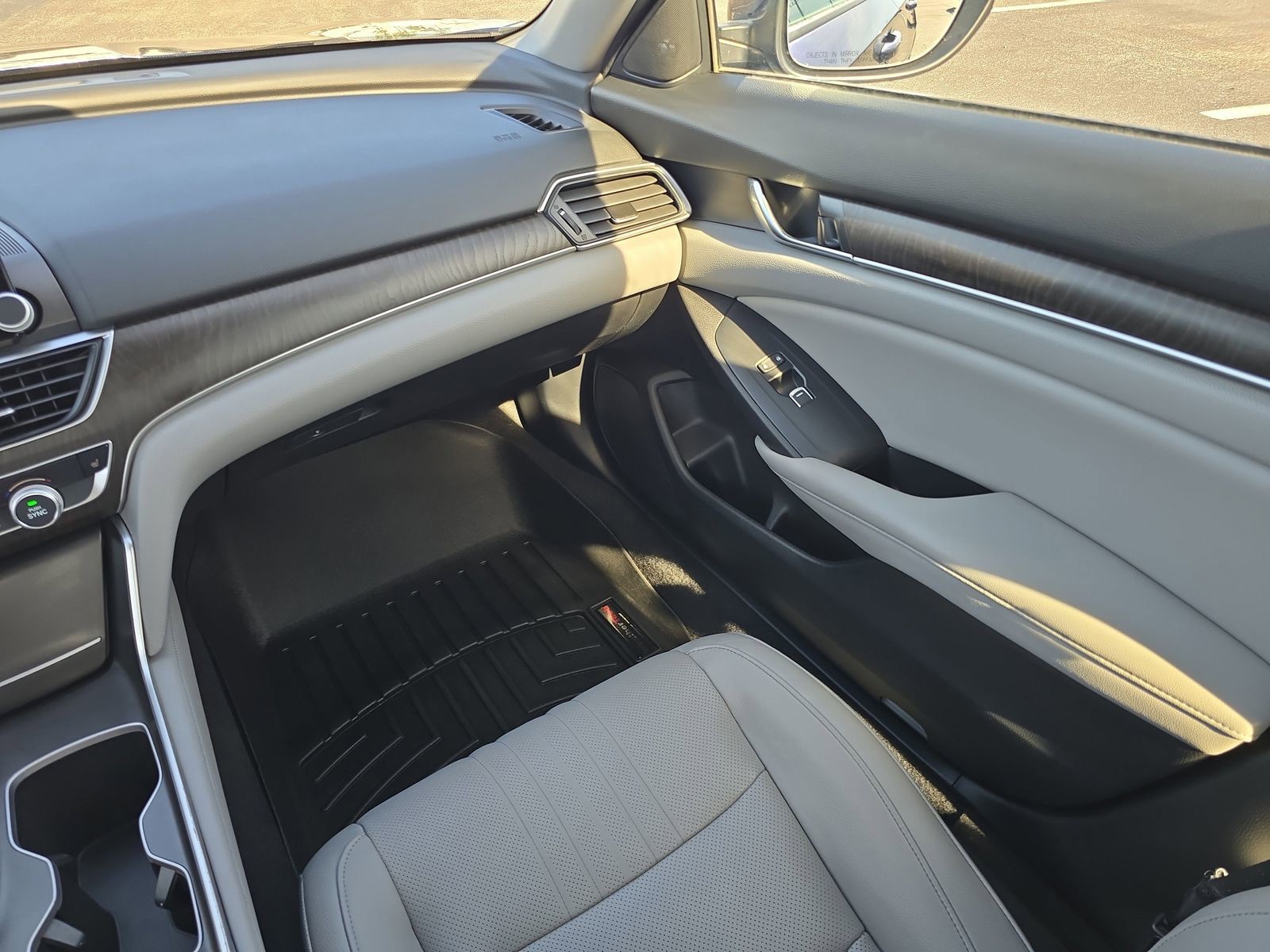 2019 Honda Accord Hybrid - Photo 12