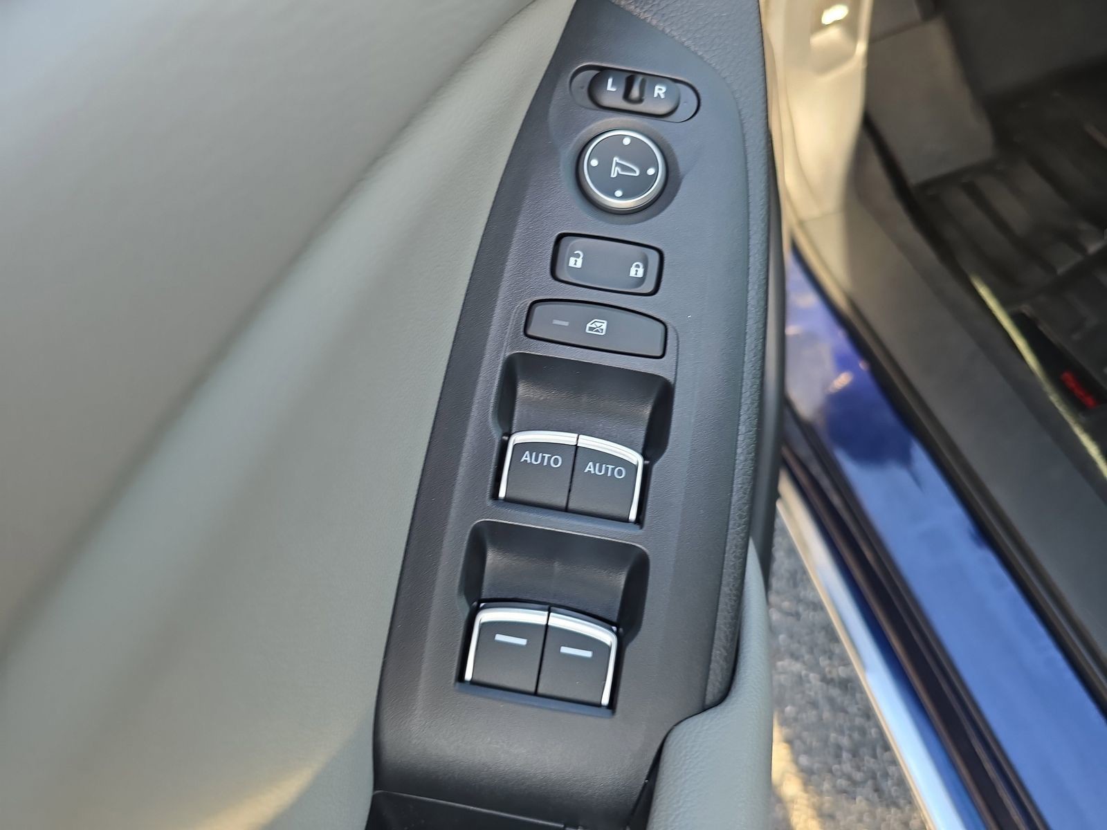 2019 Honda Accord Hybrid - Photo 14
