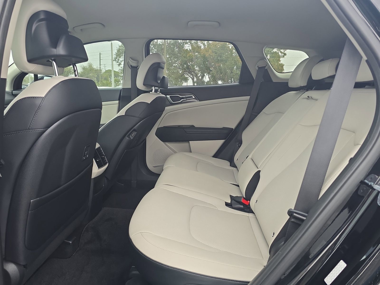 2023 Kia Sportage - Photo 13