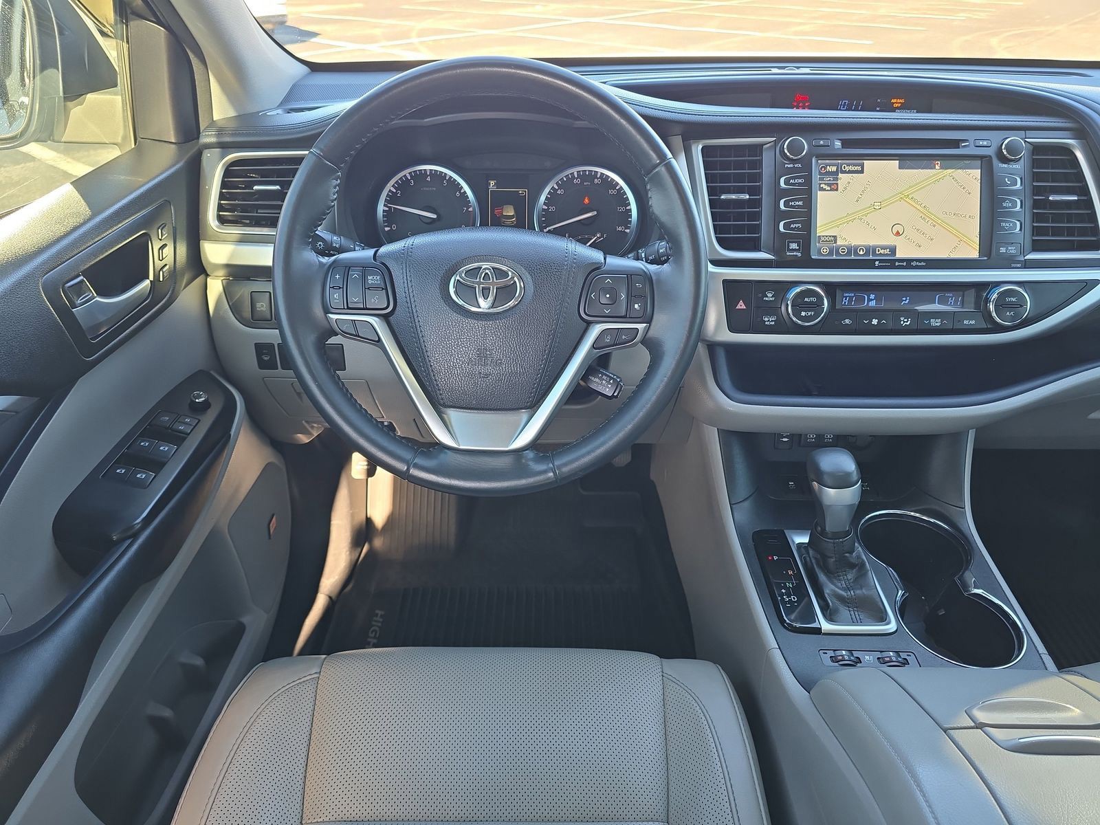 2018 Toyota Highlander - Photo 10