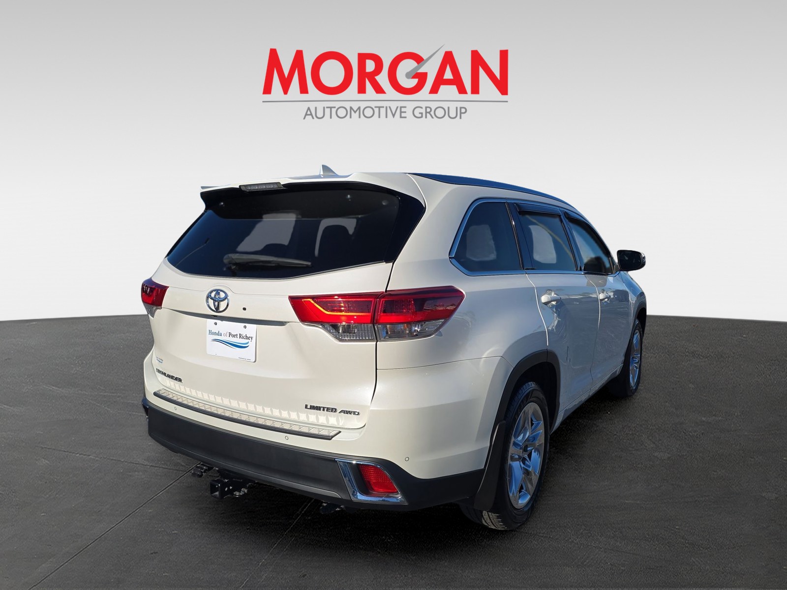 2018 Toyota Highlander - Photo 3