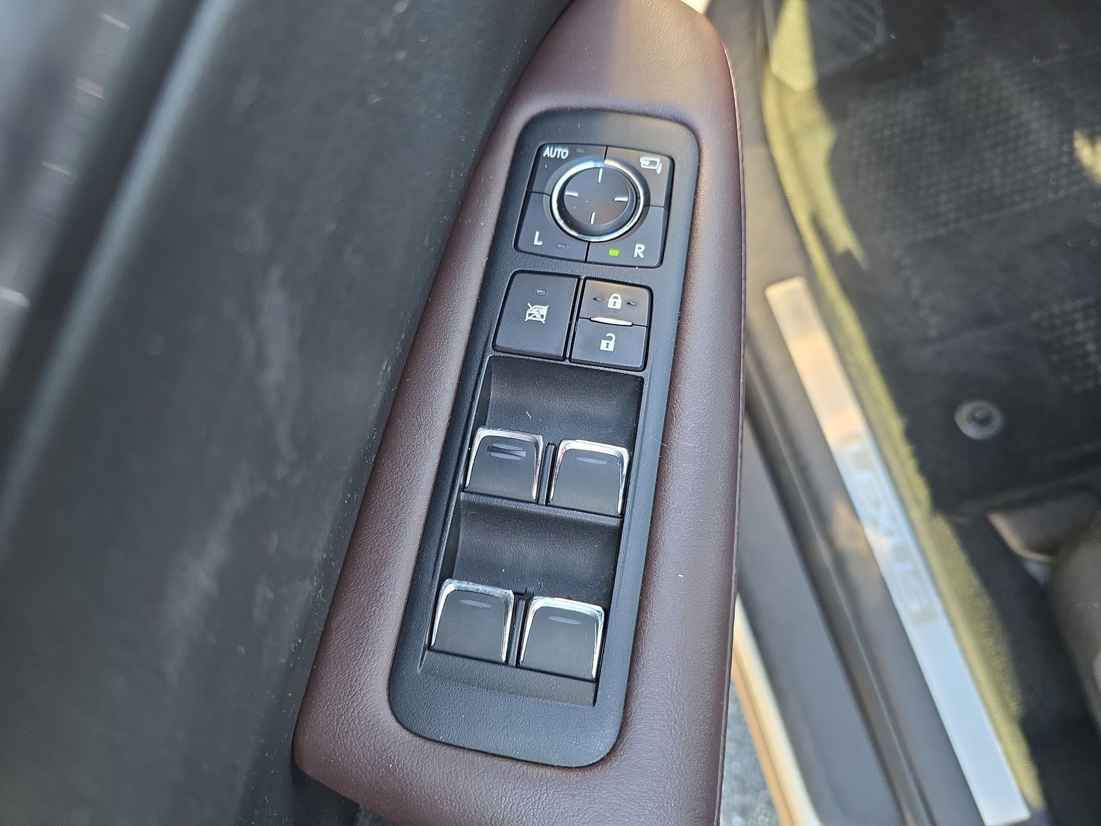 2016 Lexus RX - Photo 14