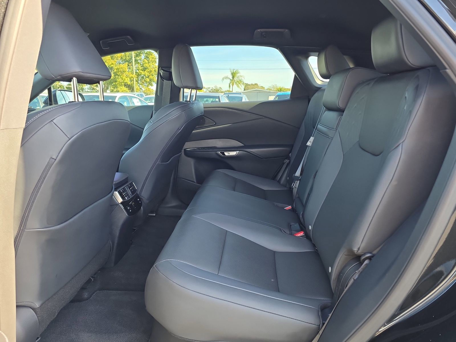 2024 Lexus RX - Photo 13