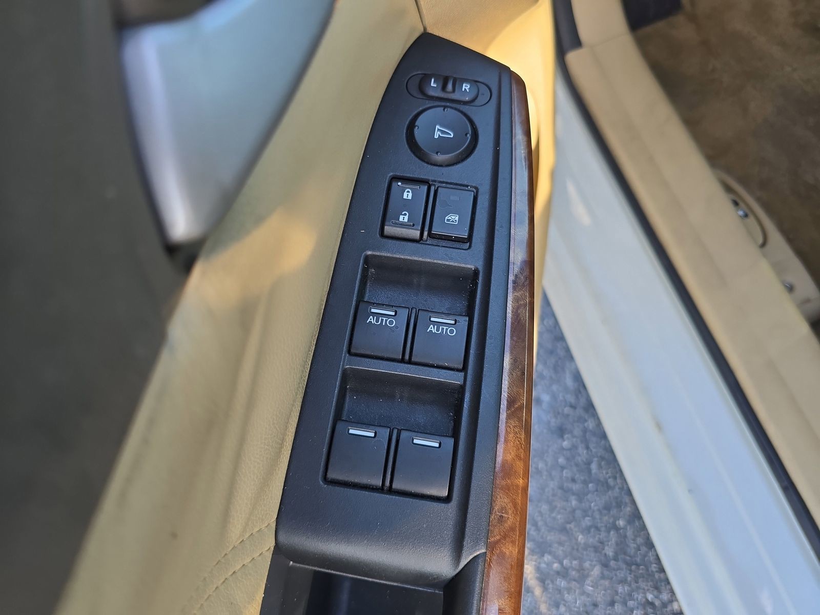 2010 Honda Accord - Photo 14