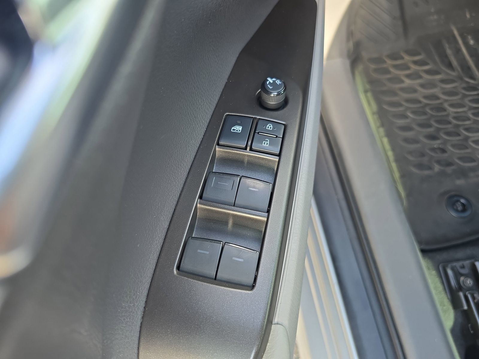 2021 Toyota Camry - Photo 14