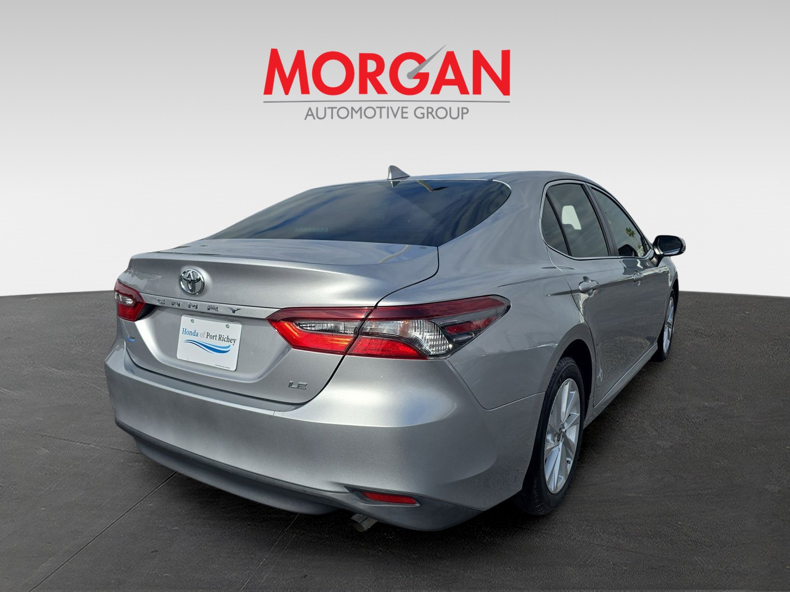 2021 Toyota Camry - Photo 3