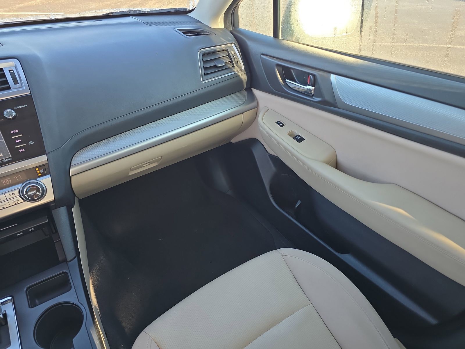 2016 Subaru Legacy - Photo 12