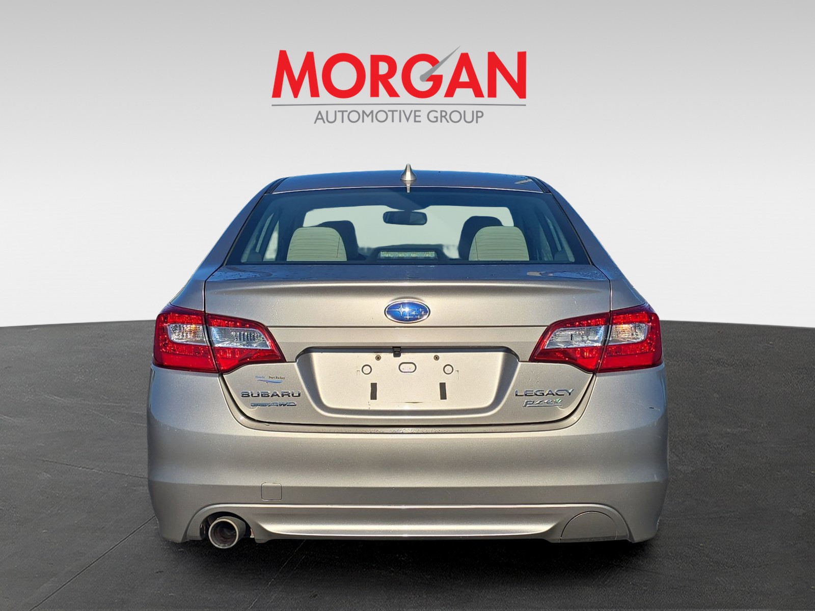 2016 Subaru Legacy - Photo 4