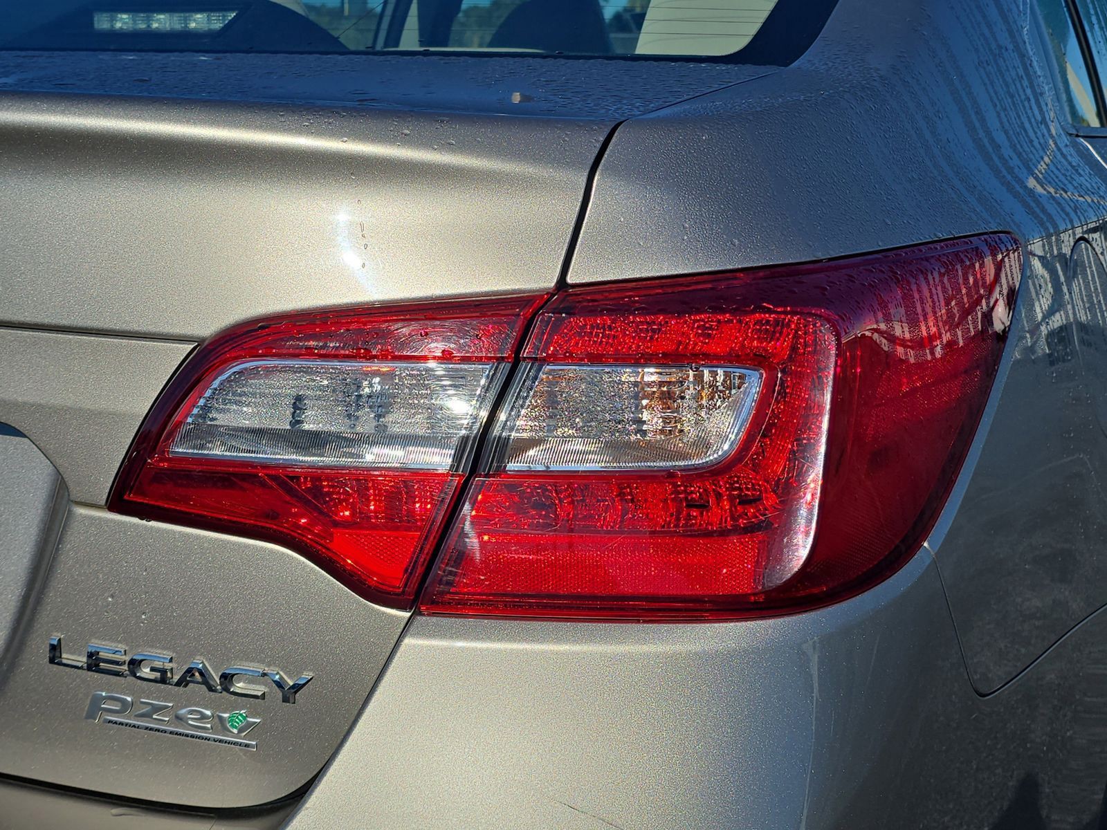 2016 Subaru Legacy - Photo 8