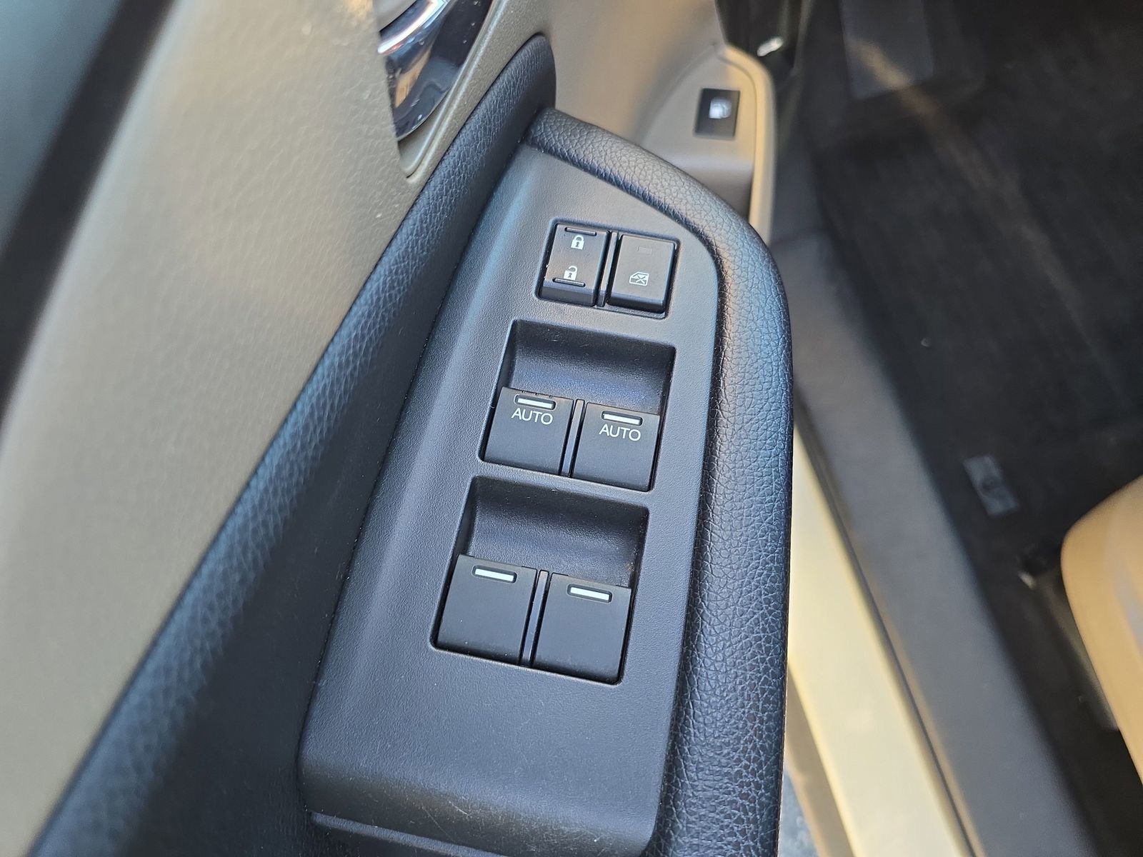2016 Honda Pilot - Photo 14