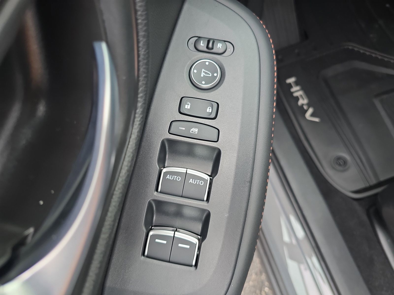 2026 Honda HR-V - Photo 14