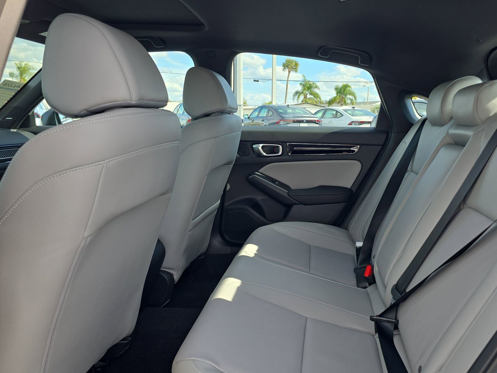 2026 Honda Civic Hybrid - Photo 14