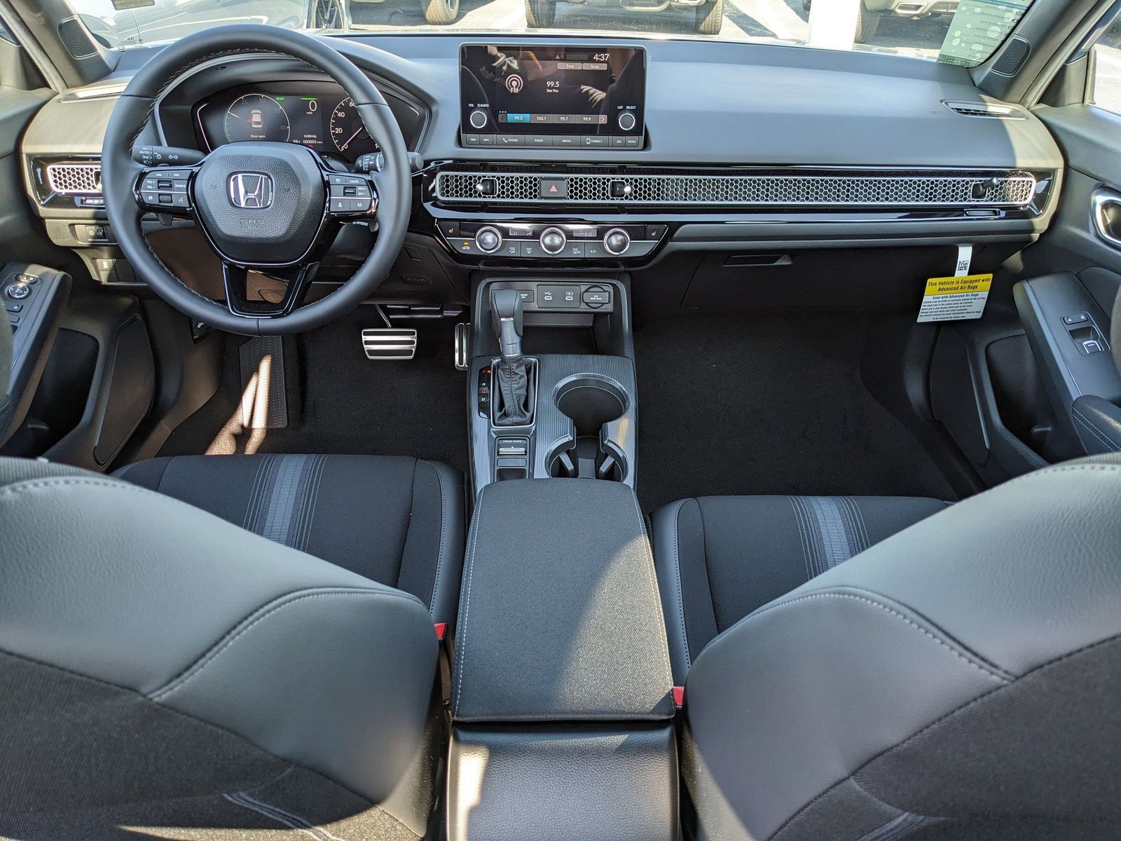 2026 Honda Civic Hybrid - Photo 11