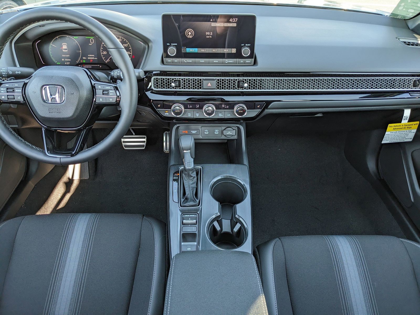 2026 Honda Civic Hybrid - Photo 13