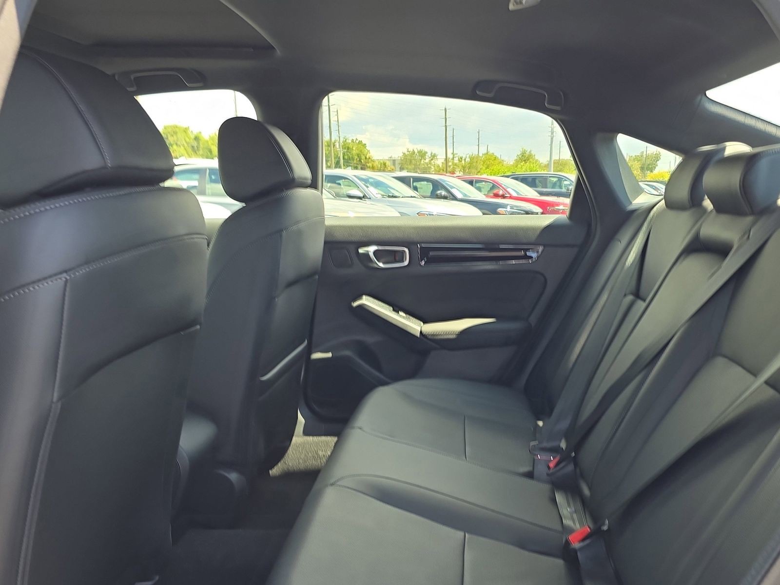 2026 Honda Civic Hybrid - Photo 15