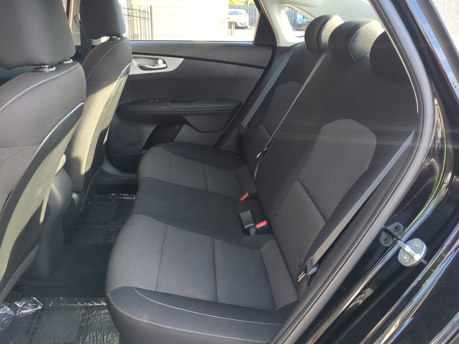 2023 Kia Forte - Photo 15
