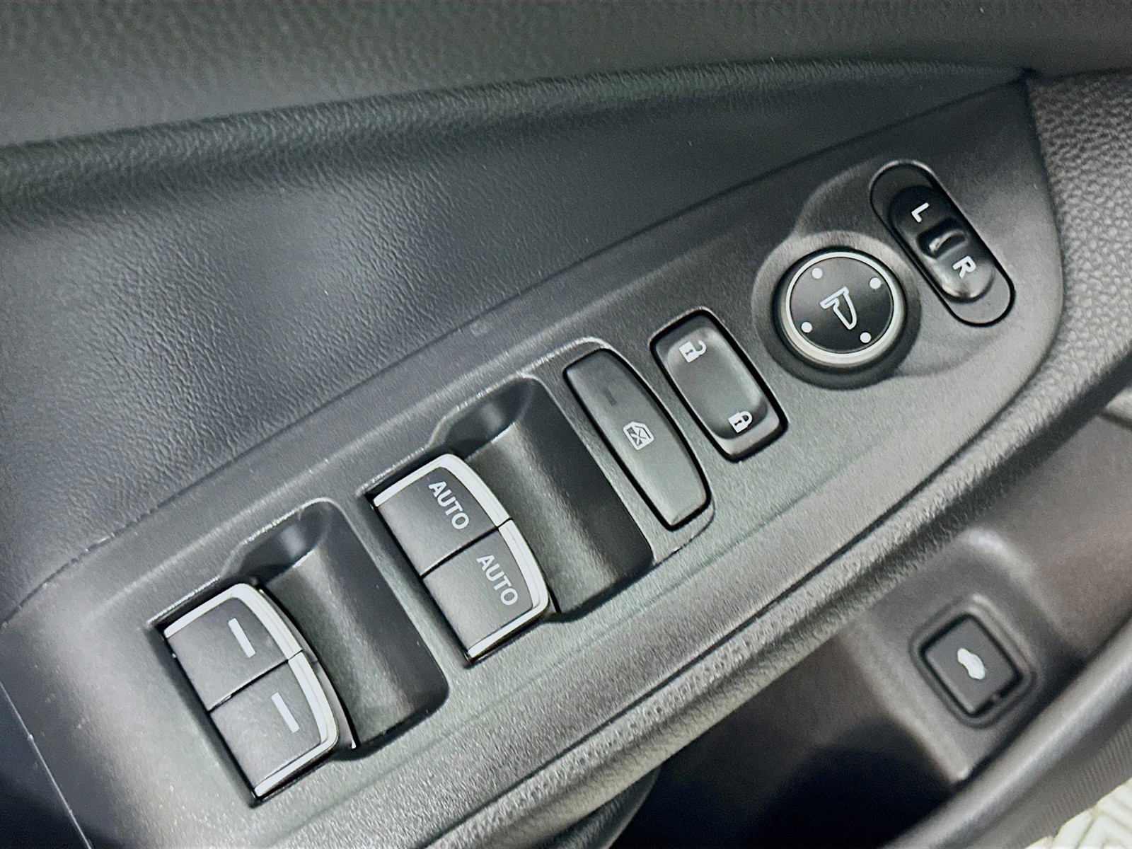 2022 Honda Accord Sedan - Photo 14