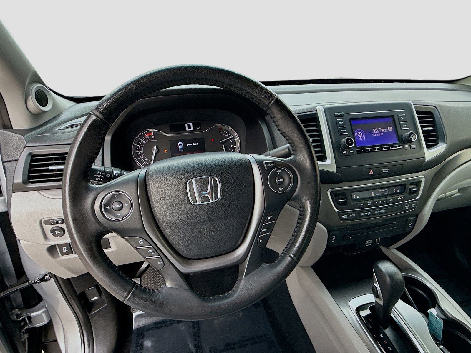 2019 Honda Ridgeline - Photo 10