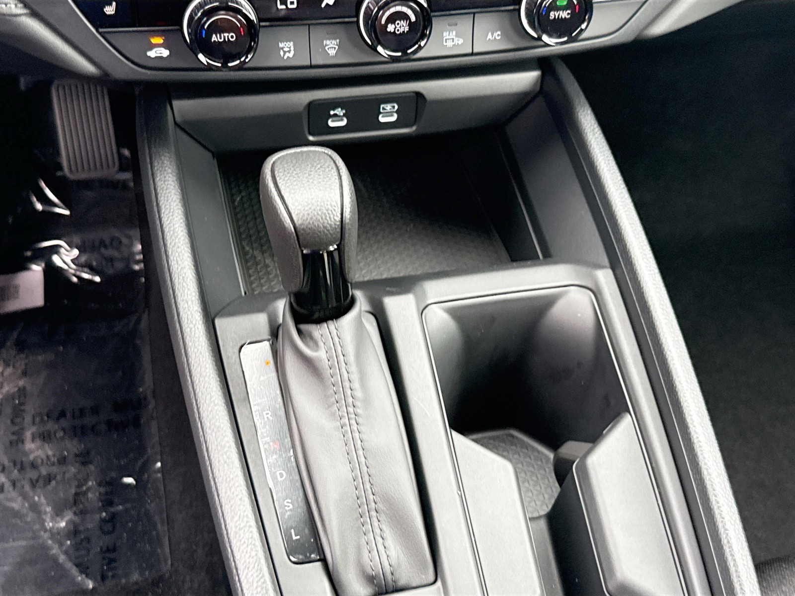 2025 Honda Accord Sedan - Photo 13