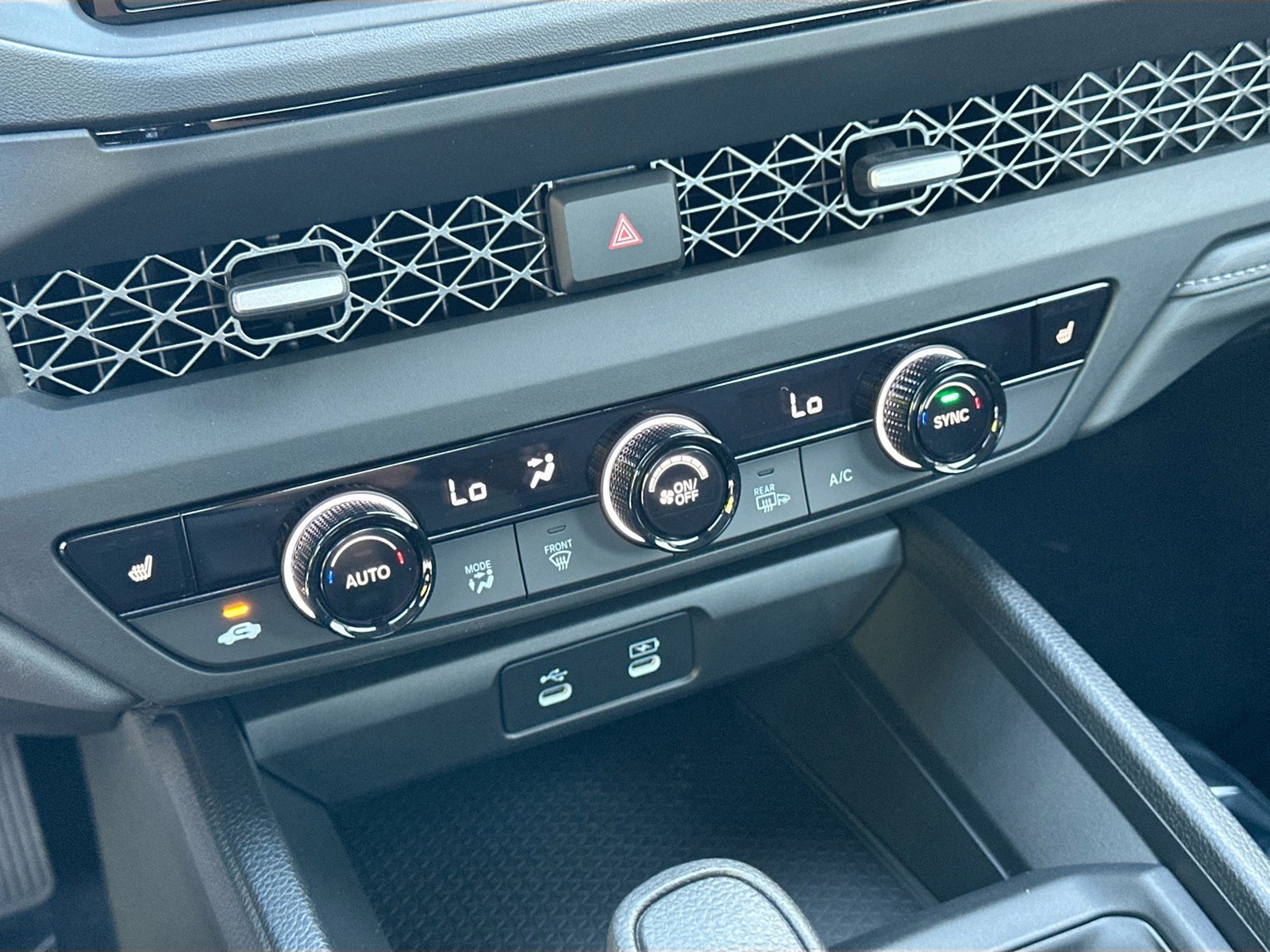 2025 Honda Accord Sedan - Photo 13