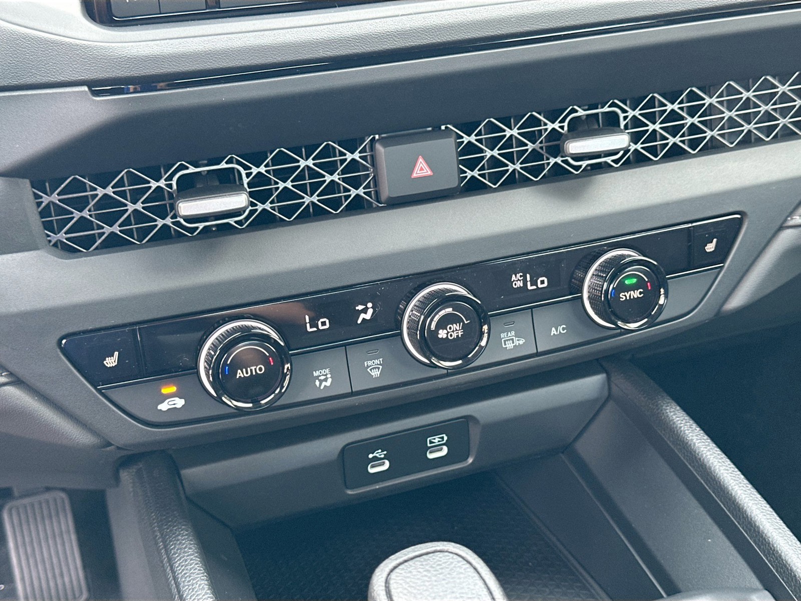 2025 Honda Accord Sedan - Photo 12