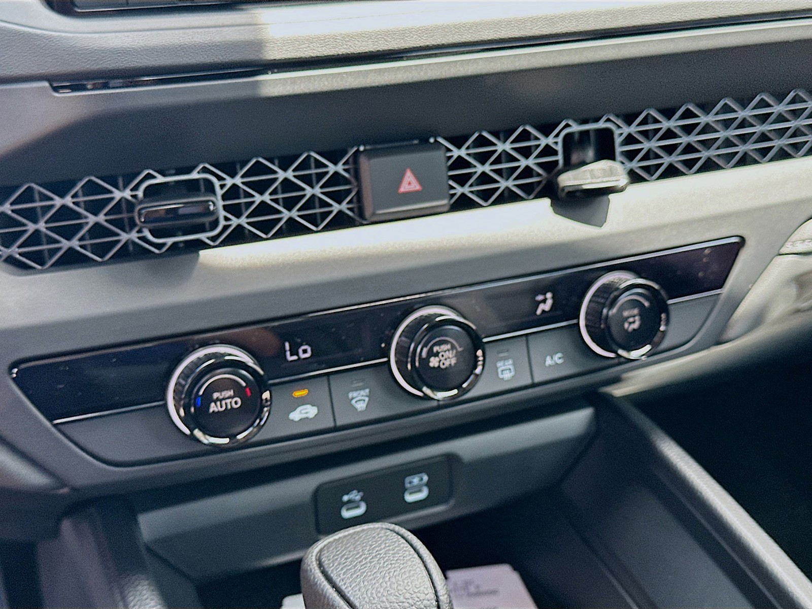 2025 Honda Accord Sedan - Photo 12